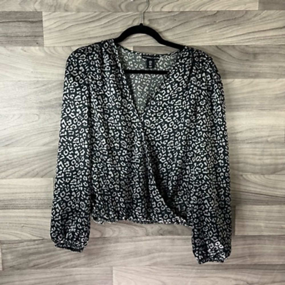 Sincerely Jules Womens Crop Top Black Animal Print Long Sleeve Puff‎ Surplice S
